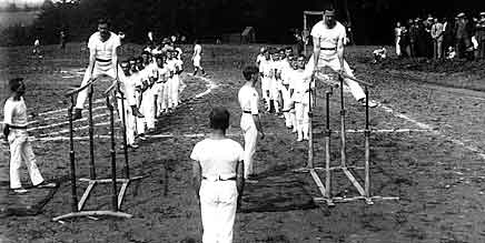 Turnvorführungen bei der Sportplatzeinweihung 1926